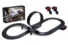 Scalextric G1161m Micro Scalextric James Bond Set