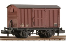 Graham Farish 377-981A LNER 12T Ventilated Van Corrugated Steel Ends BR Bauxite (Late)
