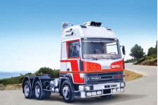 italeri-3913-berliet-356ch-renault-r360-le-centaure-front-right