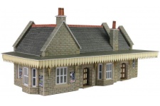 Metcalfe PN138 Stone Built Wayside Station N Gauge Card Kit