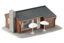 peco-lineside-nb-9-n-scale-small-cedarwood-bungalow-kit681