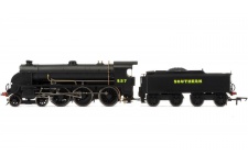 Hornby R3411 SR 4-6-0 827 Maunsell S15 Class
