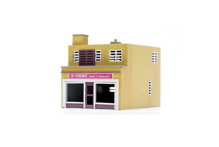 Dapol C031 Kitmaster Shop And Flat OO Gauge Plastic Kit 