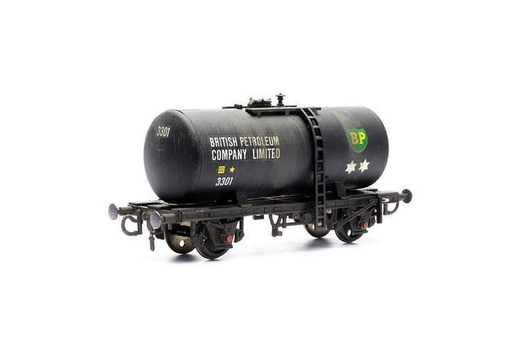Dapol C034 20T BP Tanker OO Gauge Plastic Kit
