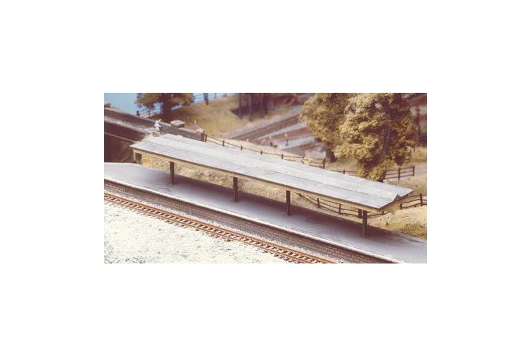 Ratio 225 N Gauge Flat Roof Platform Canopy Kit assembled