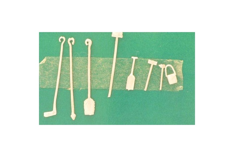 Springside DA61 Tank Locomotive Fire Irons Set in Whitemetal