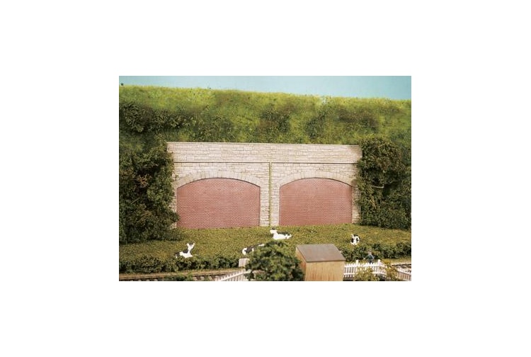 Wills Kits SS69 Stone Retaining Walls 00 Gauge Plastic Kit