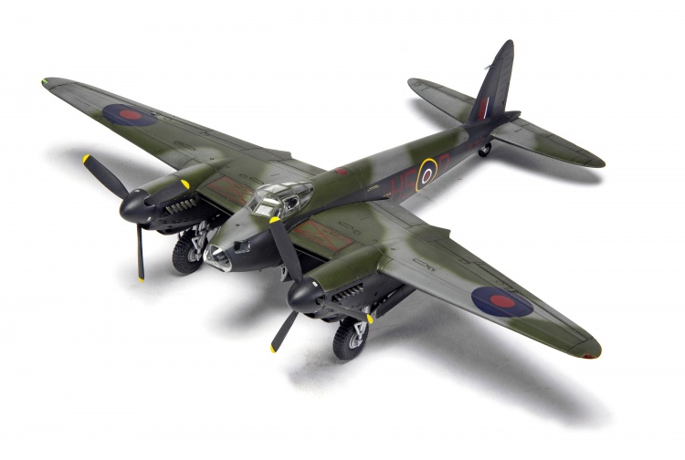 Airfix A04023 de Havilland Mosquito B.XVI 109 Squadron Front Left