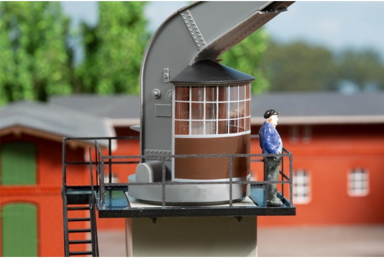 Auhagen 11445 Coaling Loading Crane Closeup Man On Crane 1