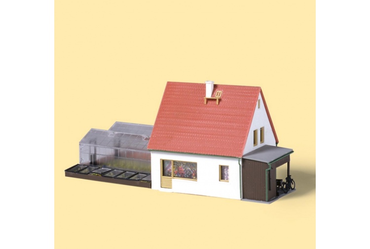 Auhagen 12235 House With Greenhouses And Garden Front Left