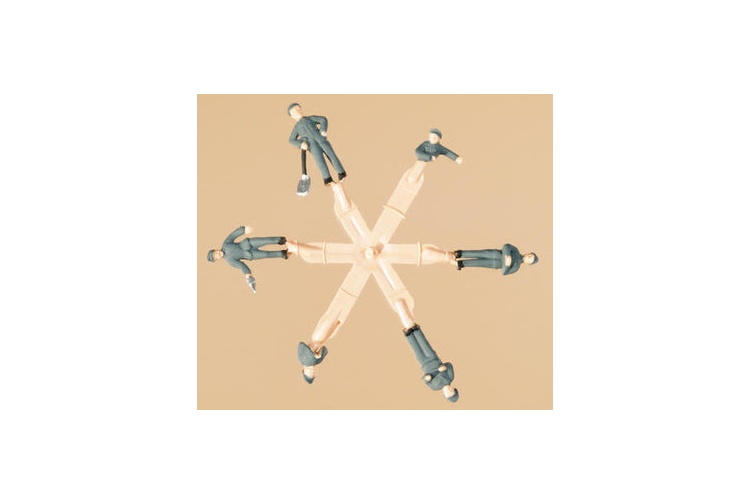 Auhagen 21715 OO Scale Figures - Hand Painted Engine Drivers (Pack of 6)