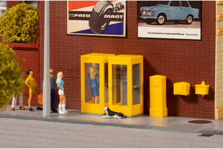 Auhagen 41662 Telephone Boxes and Postboxes HO/OO Gauge Plastic Kit pic2