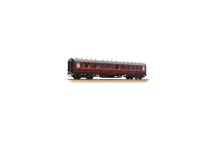 Bachmann 34-412A LNER Thompson Composite Corridor BR Maroon