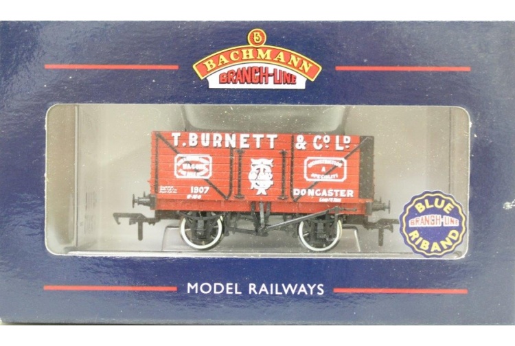 Bachmann Branchline 37-125K 8 Plank Wagon 'T Burnett & Co' Package