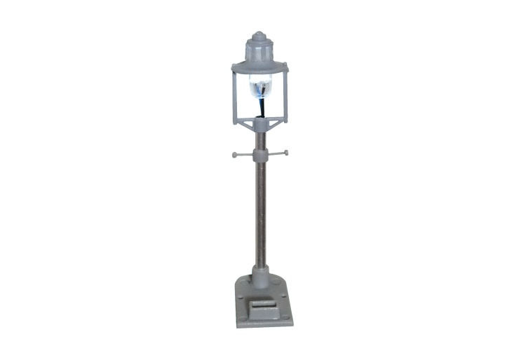 Berko BL23 OO Scale Station Gas Lamp (illuminated)