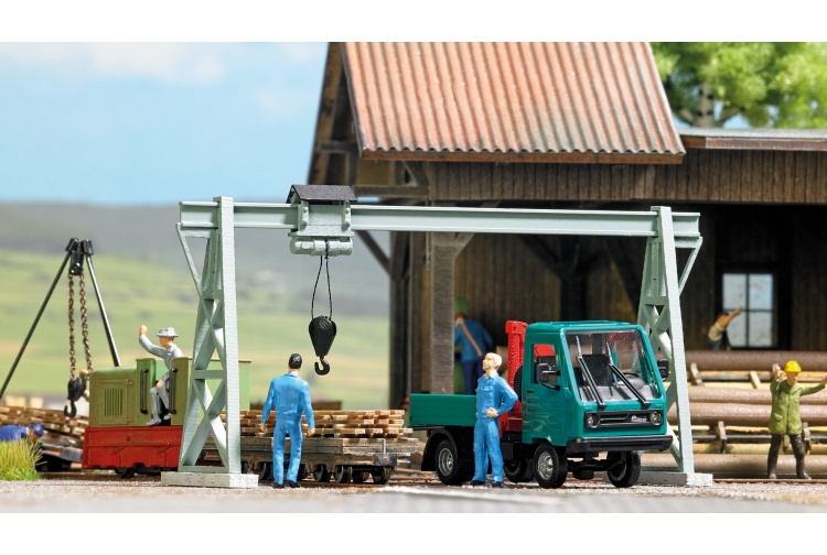 Busch 12375 Gantry Crane HO/OO Gauge Plastic Kit Example Layout