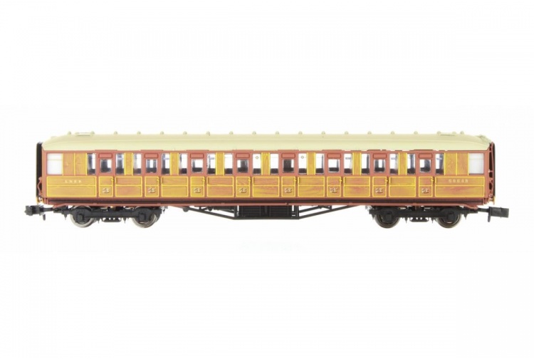 Dapol 2P-011-011 Gresley LNER Teak 3rd Class Coach 60648