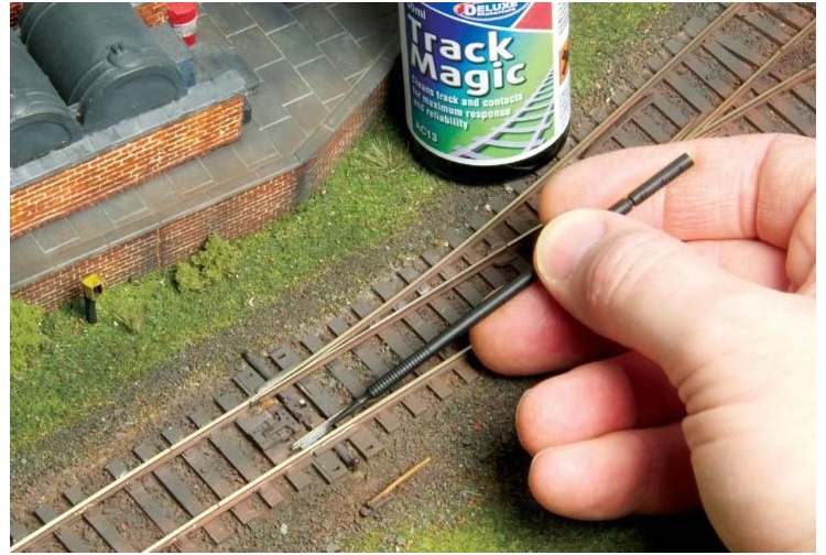 Deluxe Materials AC13 Track Magic pic2