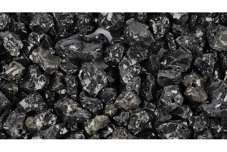 Gaugemaster GM112 Imitation Coal 50g Closeup