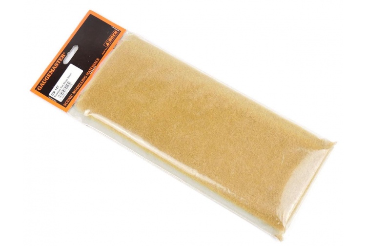 Gaugemaster GM147 Beige Meadow Mat (6mm Grass) Package