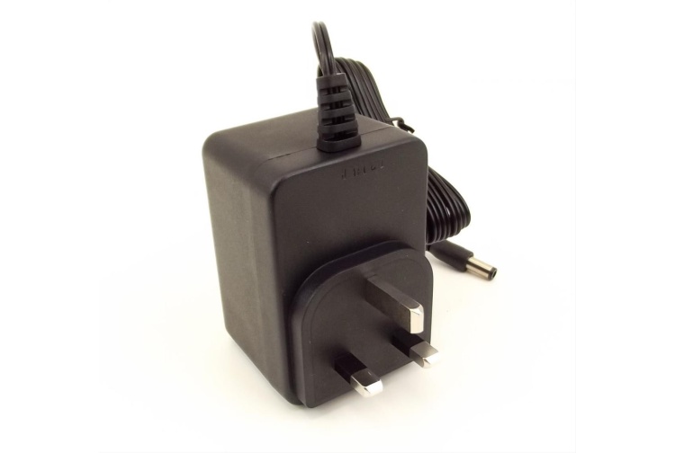 Gaugemaster GMC-WM3 Wall Mounted Transformer 16v UK Power Supply