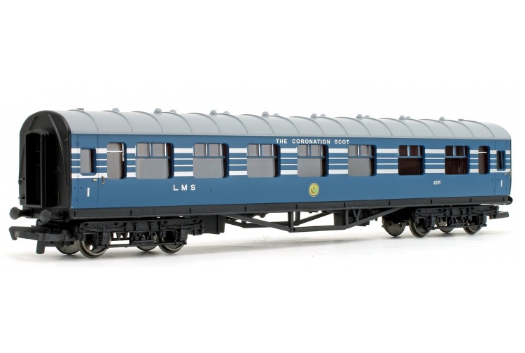 Hornby R4906 LMS Coronation Scot 3 Car Coach Pack 1071 Front Left