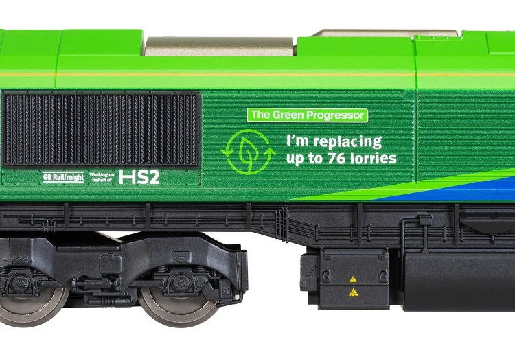 hornby_r30151_gbrf_class_66_co-co_the_green_progressor_no_66796_2