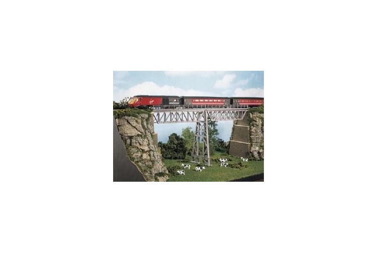 Ratio 241 Steel Truss Span With Trestle N Gauge Plastic Kit constructed