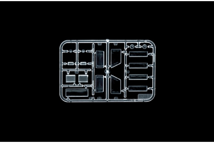 Italeri 6508 Land Rover 109" Long Wheel Base (LWB) Parts Transparent