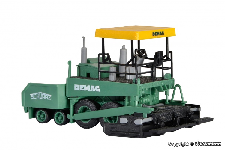 Kibri 11658 Asphalt Paving Machine HO/OO Gauge Plastic Kit Left Side