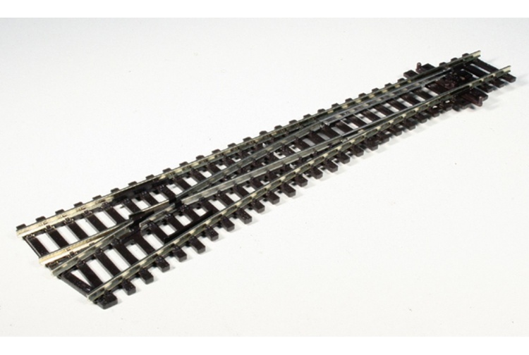 Peco SL-96 Medium Radius Left Hand Point