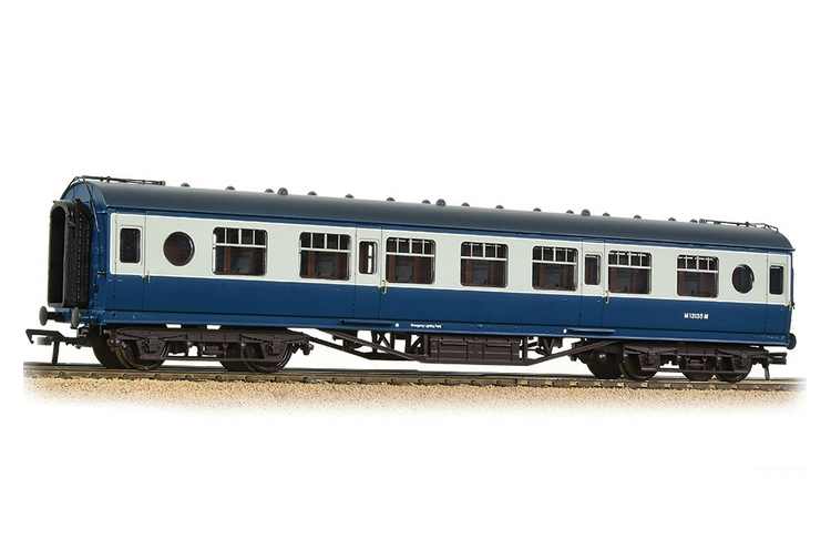 Bachmann Branchline 39-452A LMS 57ft 'Porthole' Second Corridor Coach BR Blue & Grey