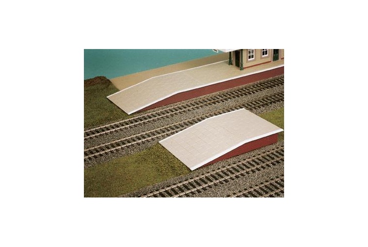 Wills Kits SS62 Brick Platform Ramps 00 Gauge assembled