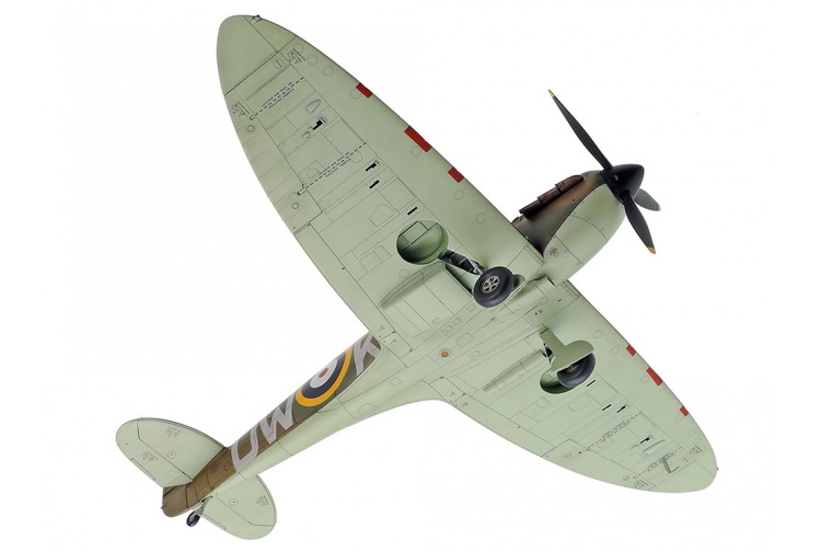 Tamiya 61119 Supermarine Spitfire Mk.I Bottom