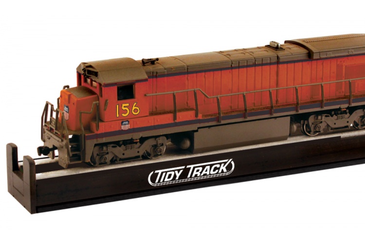 Woodland Scenics TT4561 Tidy Track Roto Wheel Cleaner action