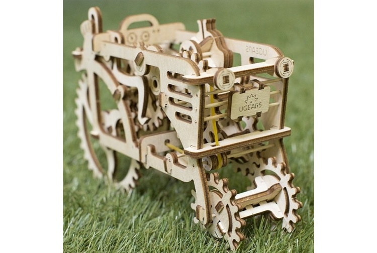 UGears Tractor 05