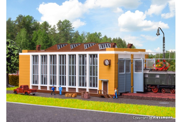 Vollmer 47605 Electric Locomotive Shed With Automatic Door Lock Mechanism Double Track Example Layout Day