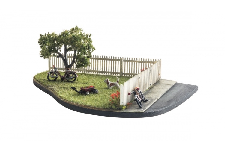 Woodland Scenics A2984 HO Gauge Picket Fence Example Layout 2