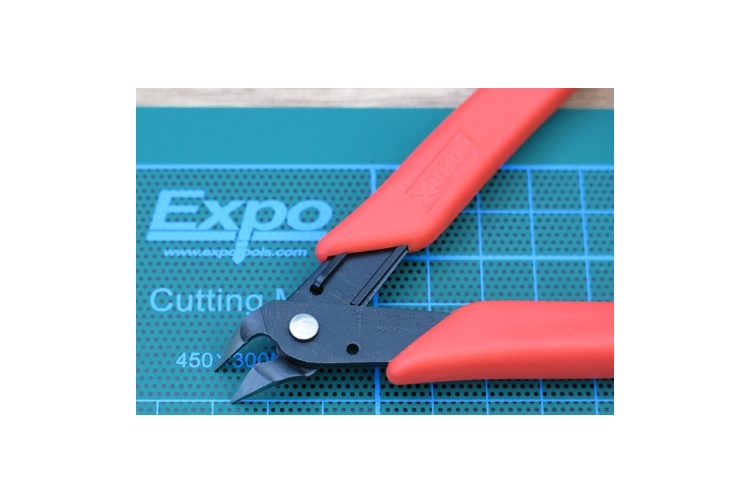Xuron 420T Angled High Precision Shear