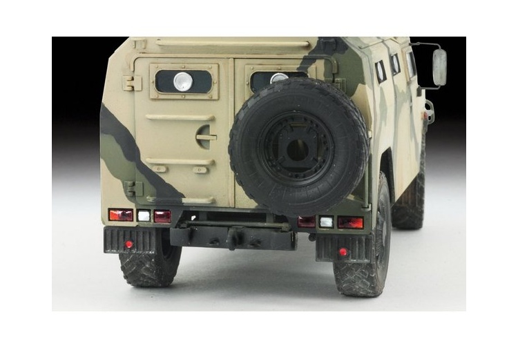Zvezda 3682 Russian Armored Vehicle GAZ-233014 With AT Missile System Kornet-D Rear